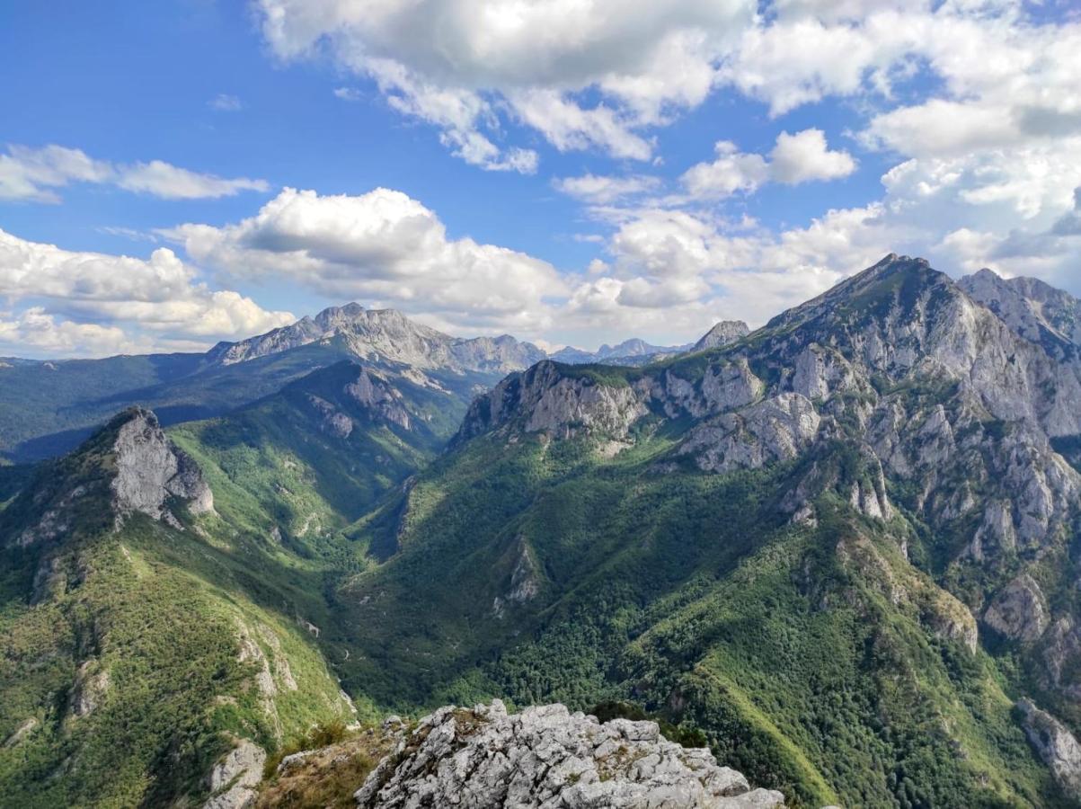 Apartmani Kosuta Tjentiste Esterno foto