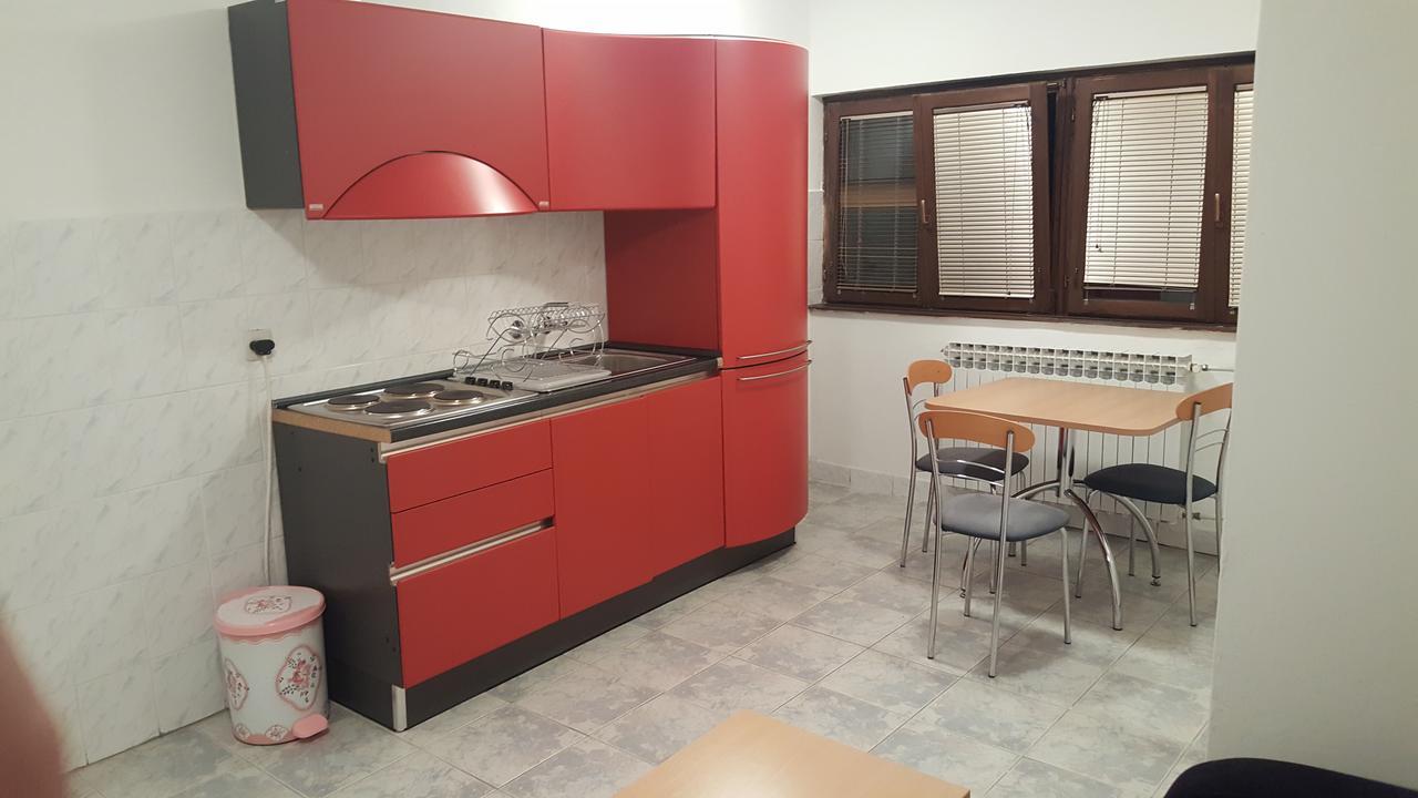 Apartmani Kosuta Tjentiste Esterno foto